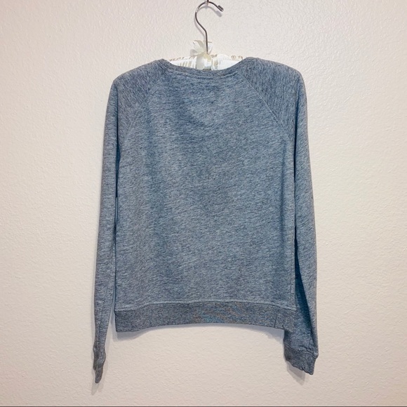 LEVI’S Sweatshirt. - Picture 2 of 6